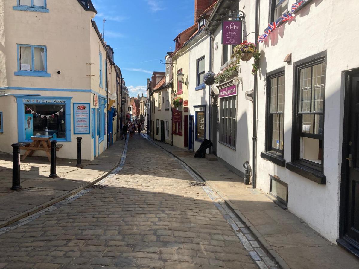 Duke Of York Whitby Exterior foto