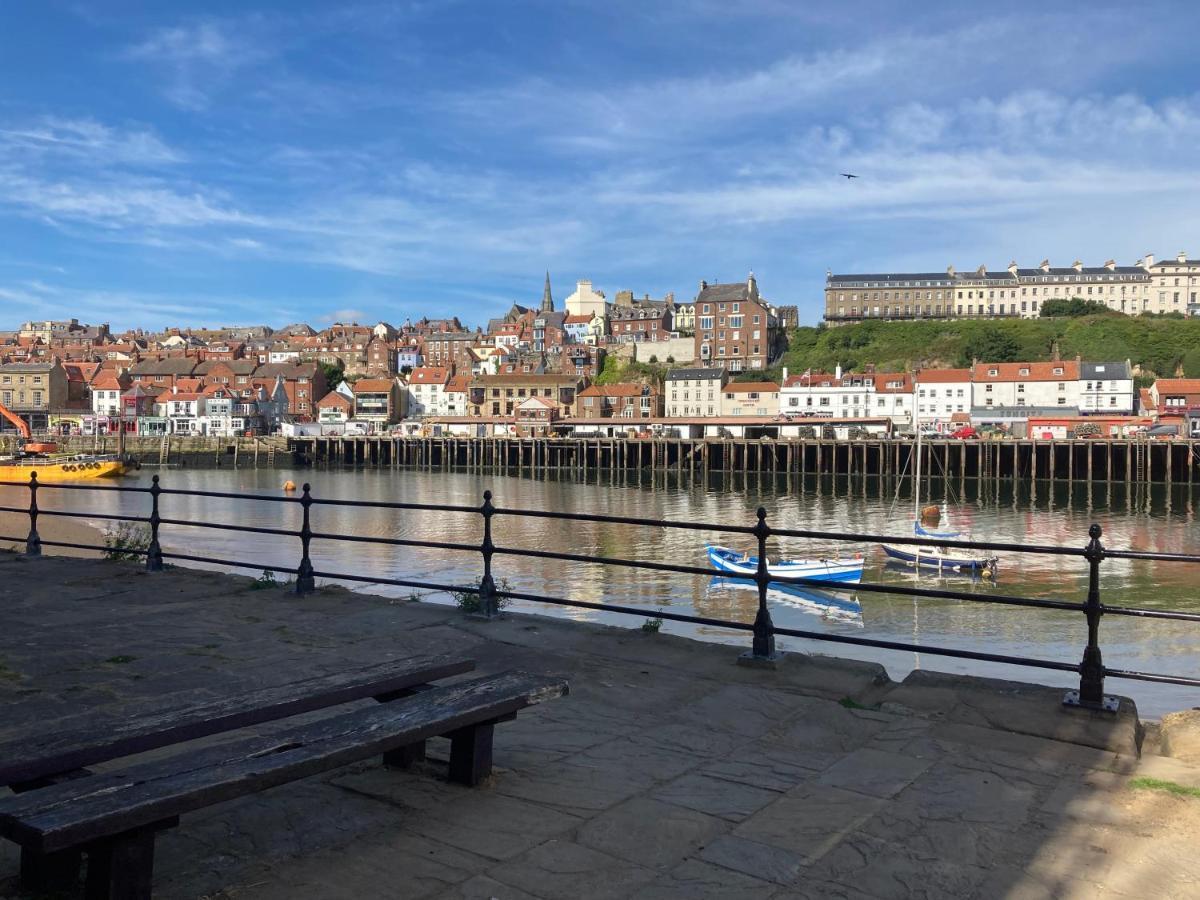 Duke Of York Whitby Exterior foto