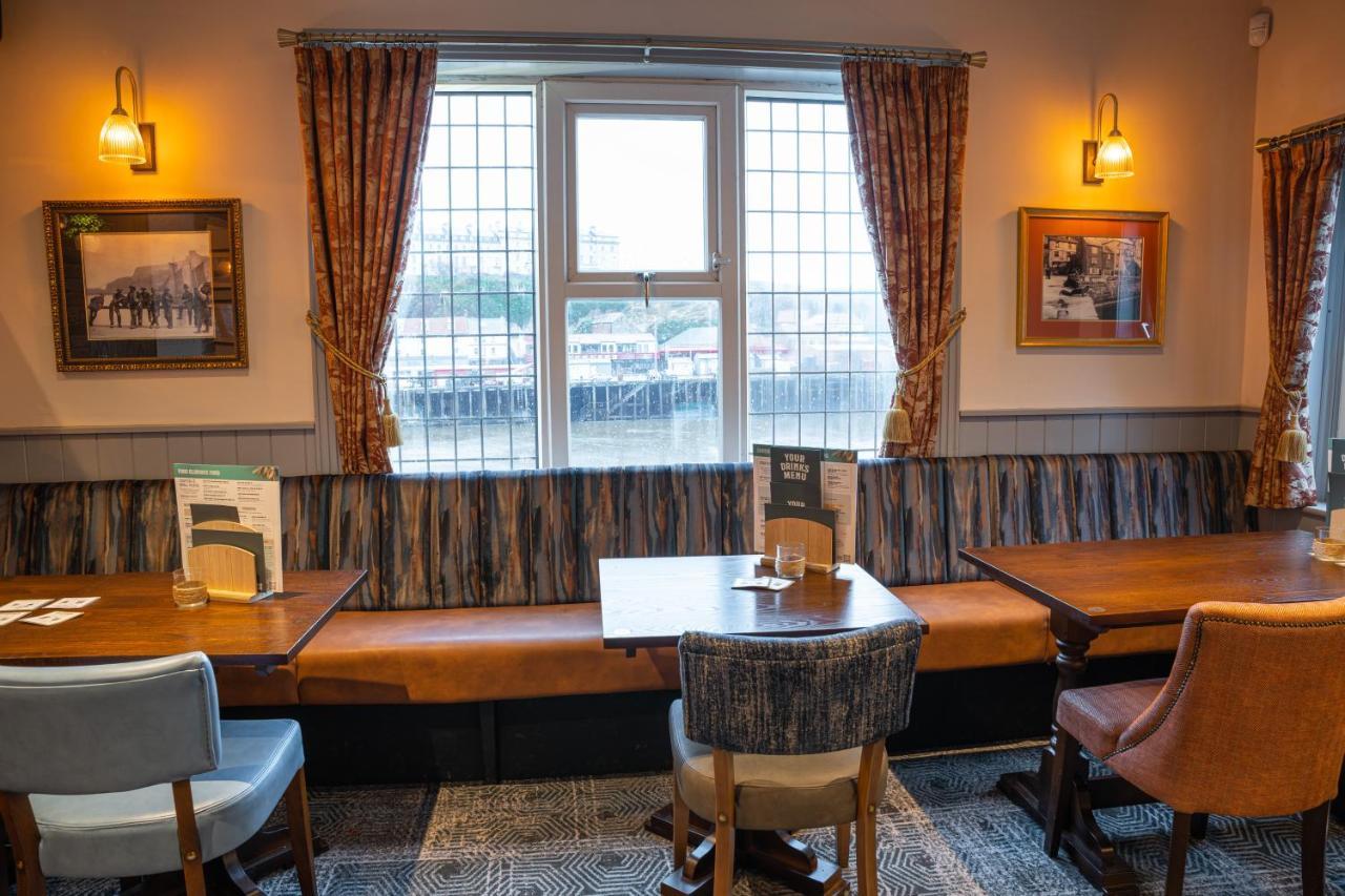 Duke Of York Whitby Exterior foto