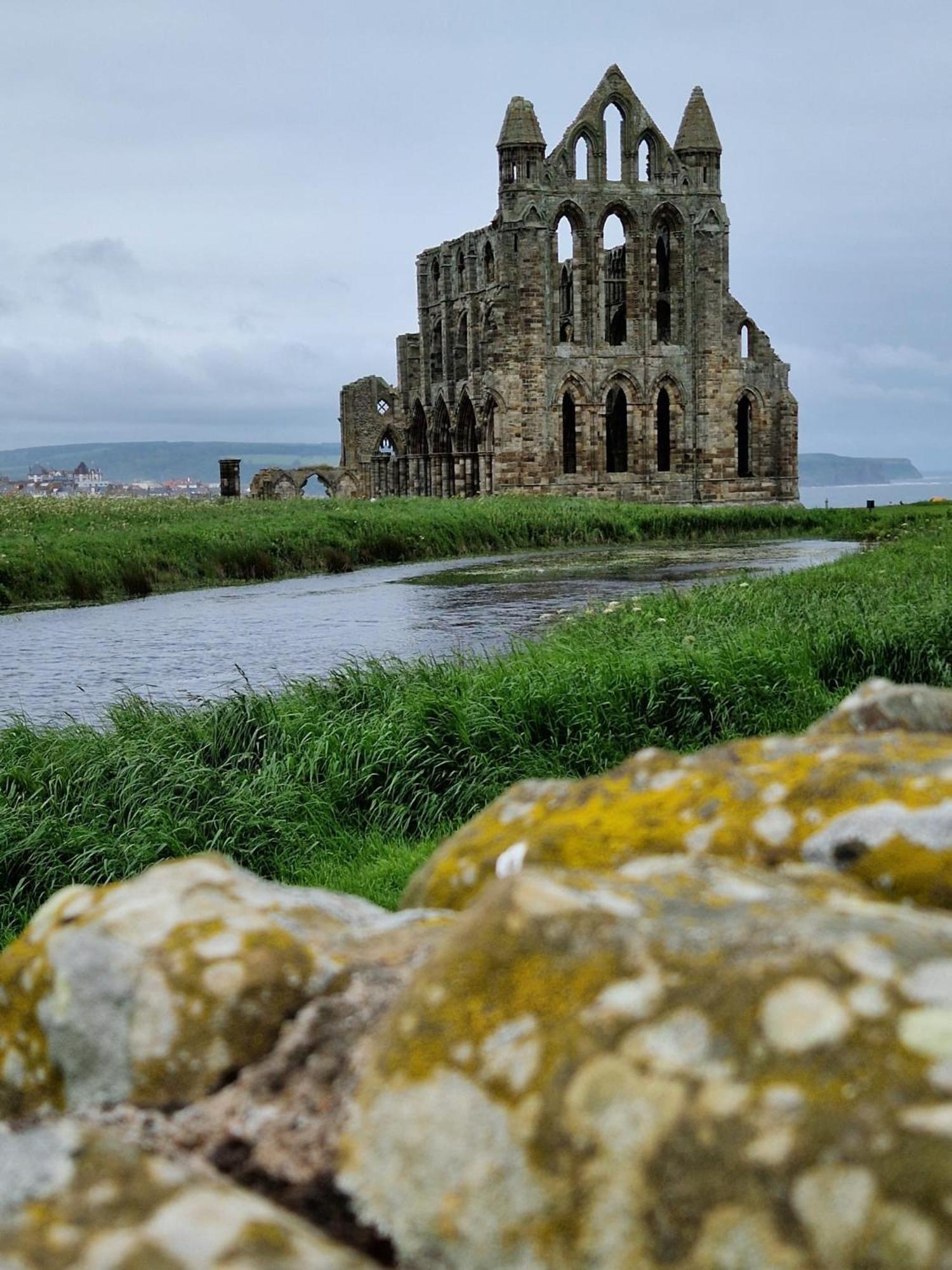Duke Of York Whitby Exterior foto